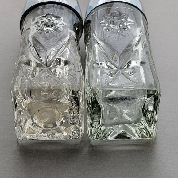 Vintage Starburst Glass Salt & Pepper Shakers With Metal Lids - Picture 2 of 9